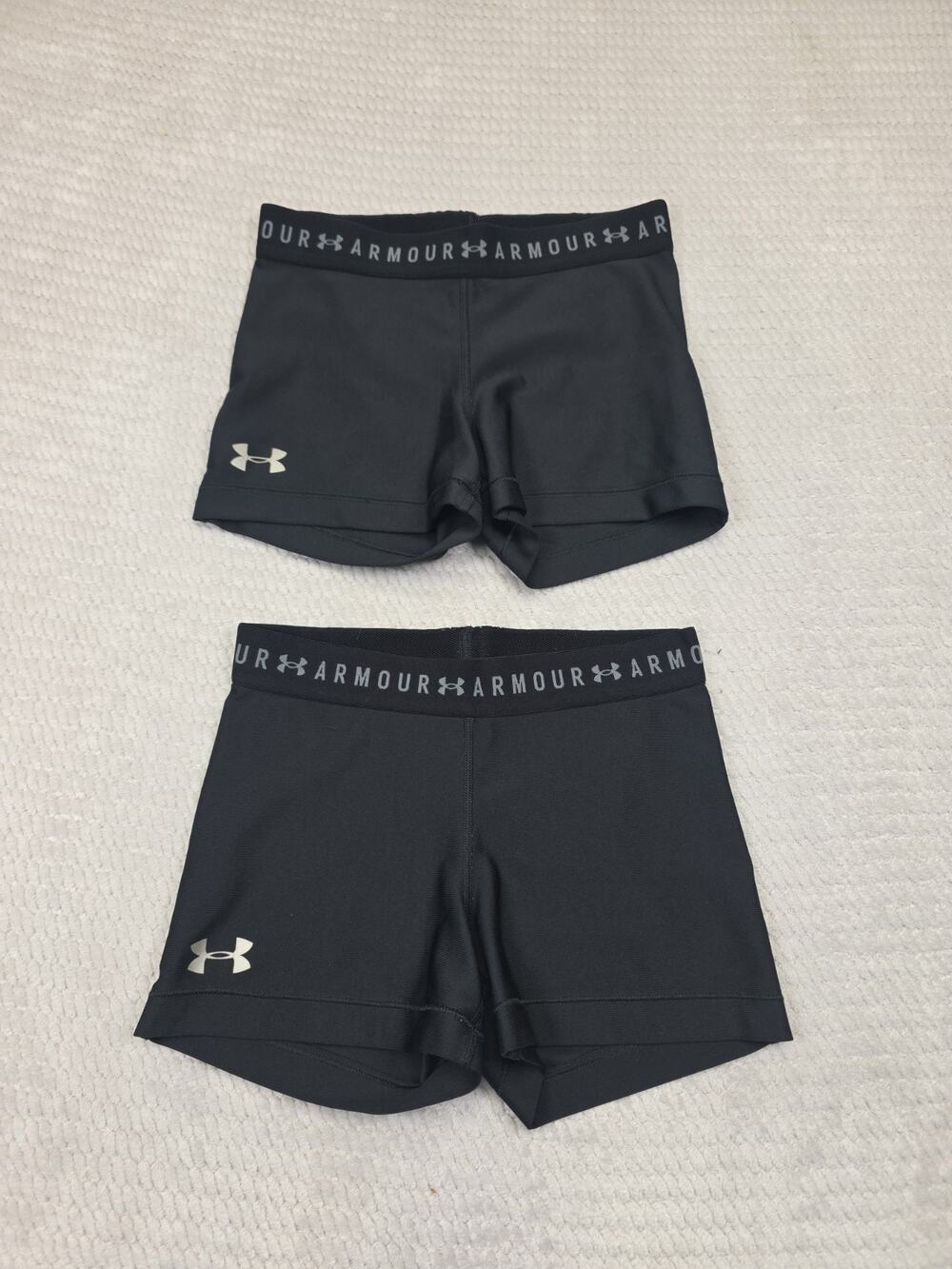 Under Armour Shorts Womens Small Black Compression Gym Volley Ball Athletic